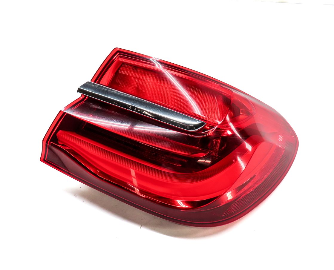 Thumbnail 3: 17-19 BMW 7 SERIES G11 RIGHT OUTER QUARTER PANEL TAILLIGHT TAIL LIGHT LAMP (LED)