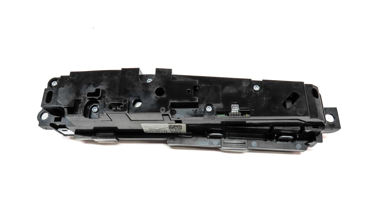Thumbnail 5: 2016 BMW 750i (G11) CENTER CONSOLE TERRAIN TRACTION CONTROL ECO PDC SWITCH PANEL