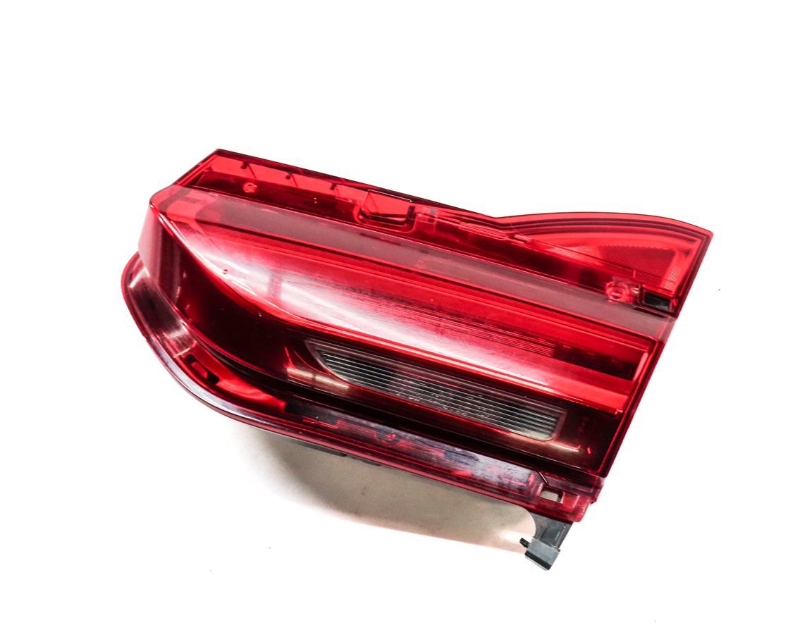 2016-2019 BMW 7 SERIES G11 RIGHT INNER TRUNK LID TAILLIGHT TAIL LIGHT LAMP (LED)