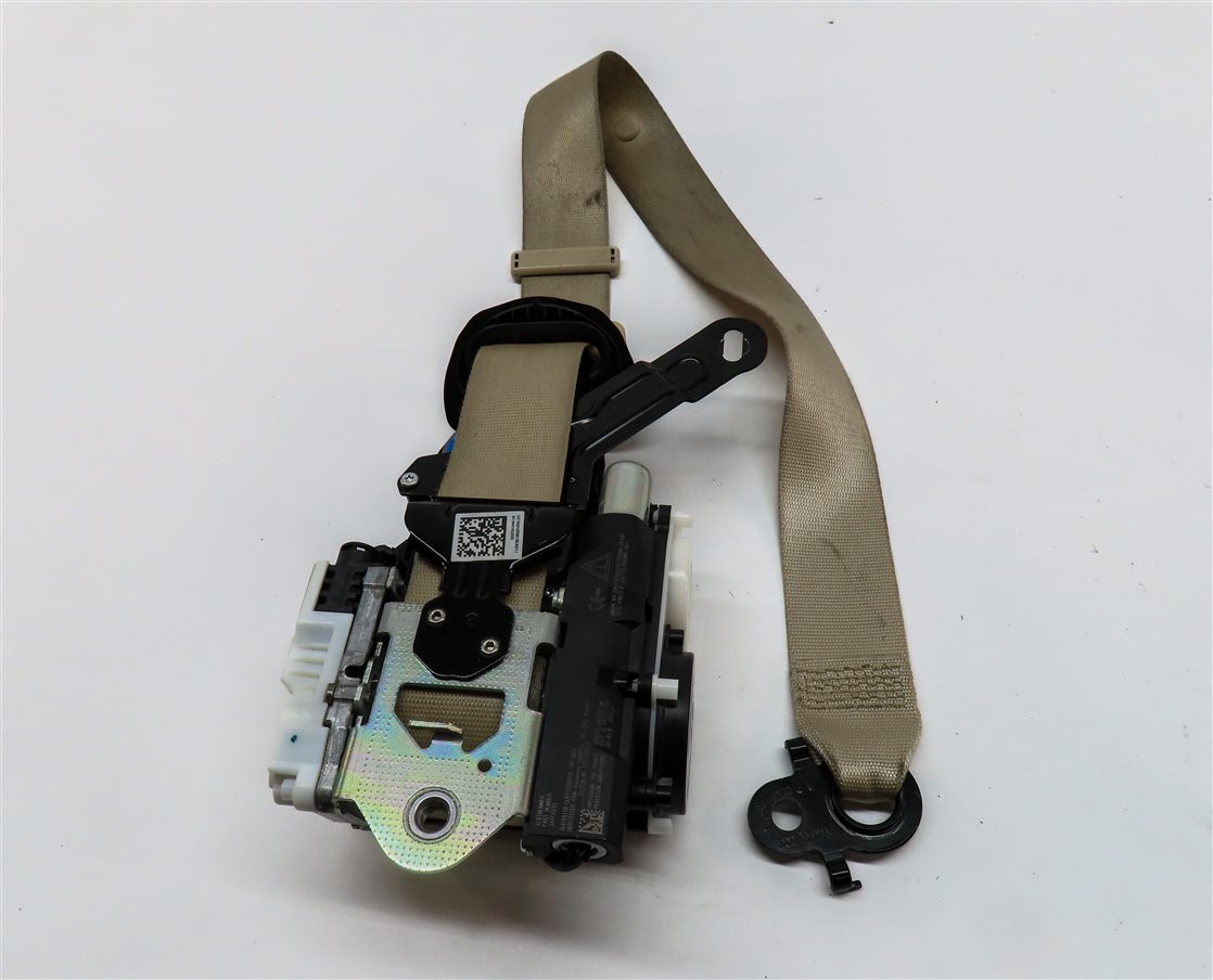 Thumbnail 4: 2016-2021 BMW 7 SERIES (G11) FRONT RIGHT SEAT BELT SEATBELT RETRACTOR (Beige)