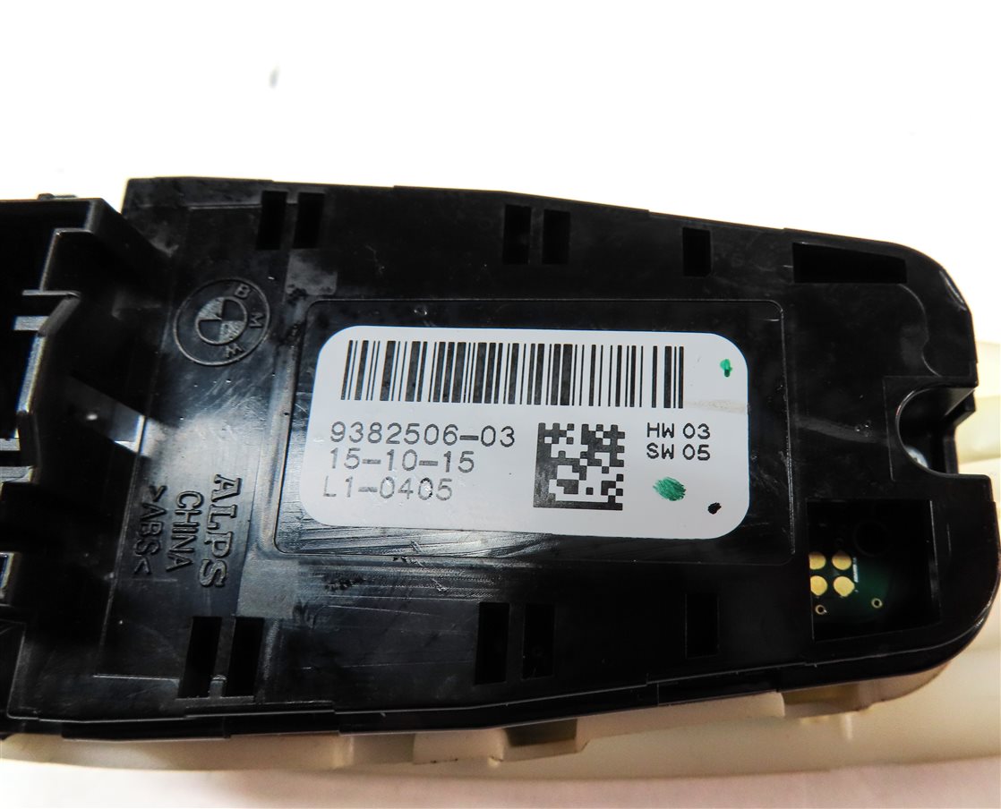 Thumbnail 6: 2016 BMW 750i (G11) REAR RIGHT DOOR SUNSHADE SUN SHADE WINDOW SWITCH (BEIGE)
