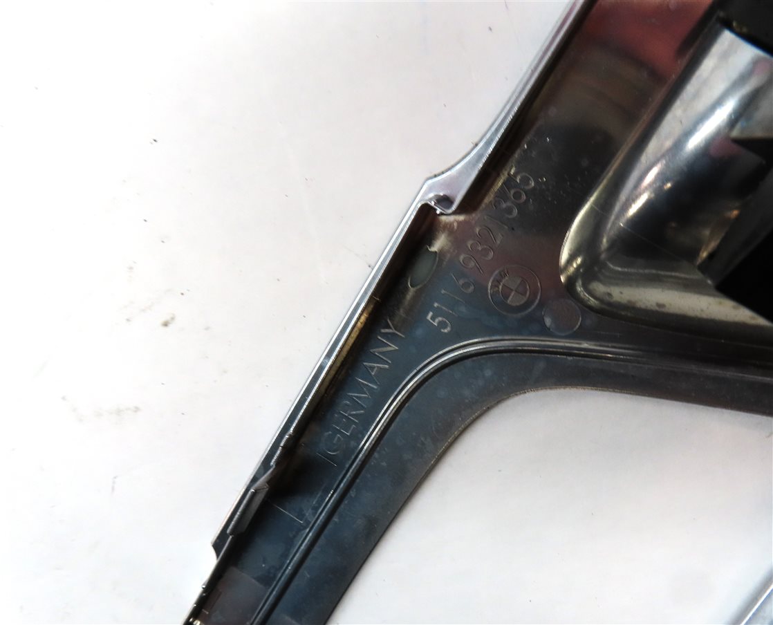 Thumbnail 7: 2016 BMW 750i (G11) CENTER CONSOLE TRIM w/ PARKING BRAKE SWITCH BUTTON