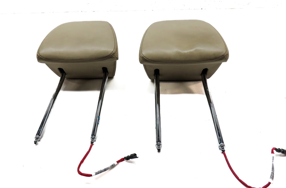 Thumbnail 2: 16-22 BMW 7 SERIES (G11) FRONT LEFT & RIGHT COMFORT ACTIVE SEAT HEADREST (Beige)
