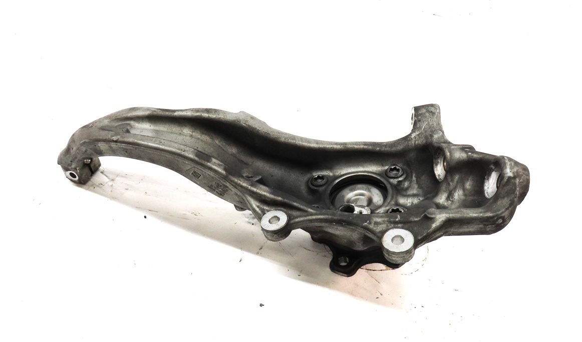 Thumbnail 1: 2016-2021 BMW 740i 750i (G11) FRONT LEFT DRIVER SPINDLE KNUCKLE HUB (RWD)
