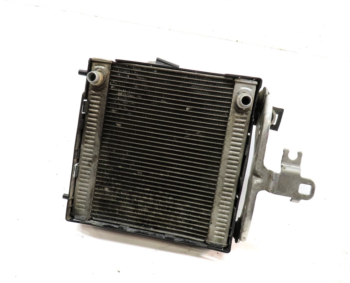 16-20 BMW 5 6GT 7 8 (G11 G14 G15 G30 G32) FRONT RIGHT AUXILIARY RADIATOR w/ DUCT