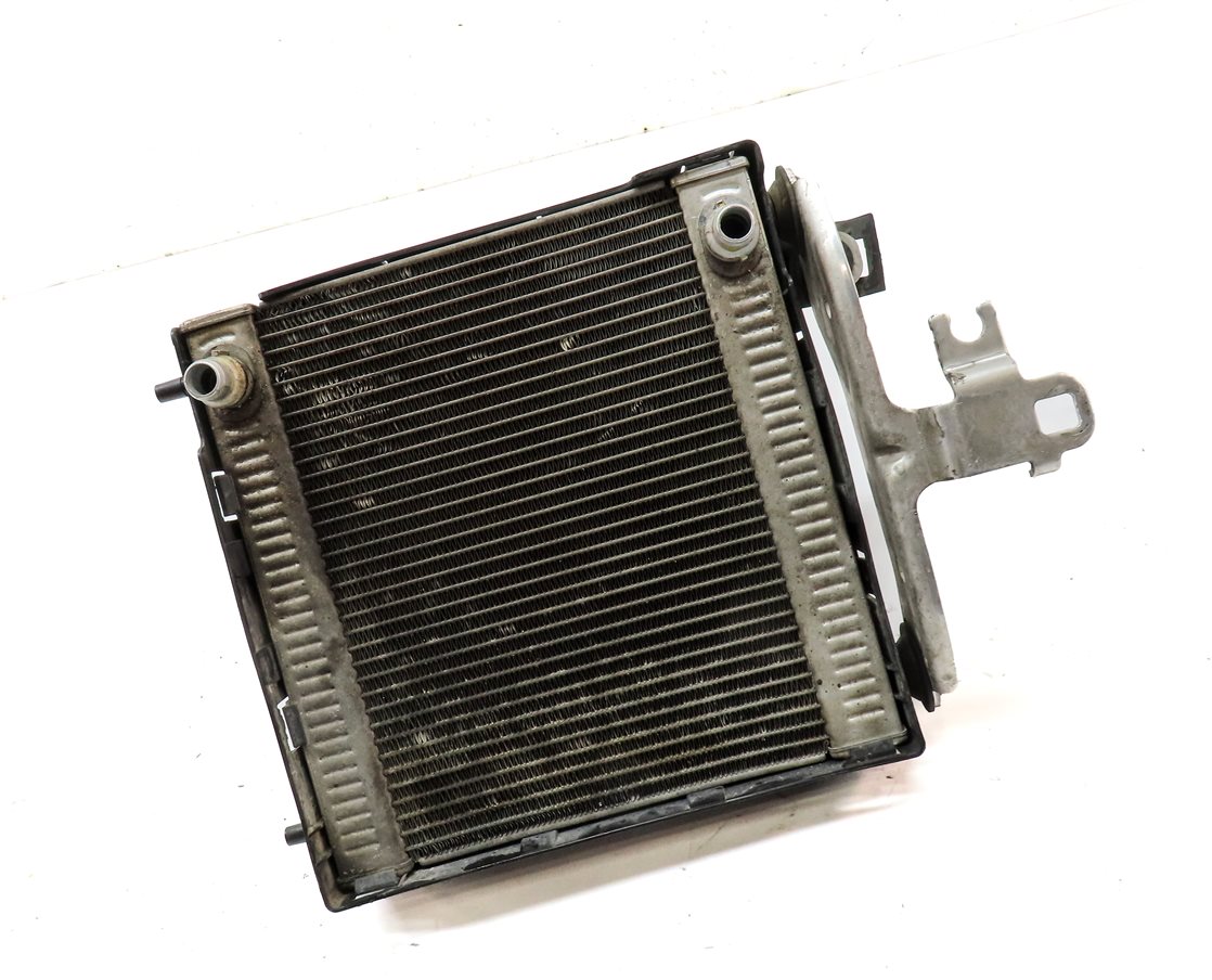 Thumbnail 3: 16-20 BMW 5 6GT 7 8 (G11 G14 G15 G30 G32) FRONT RIGHT AUXILIARY RADIATOR w/ DUCT