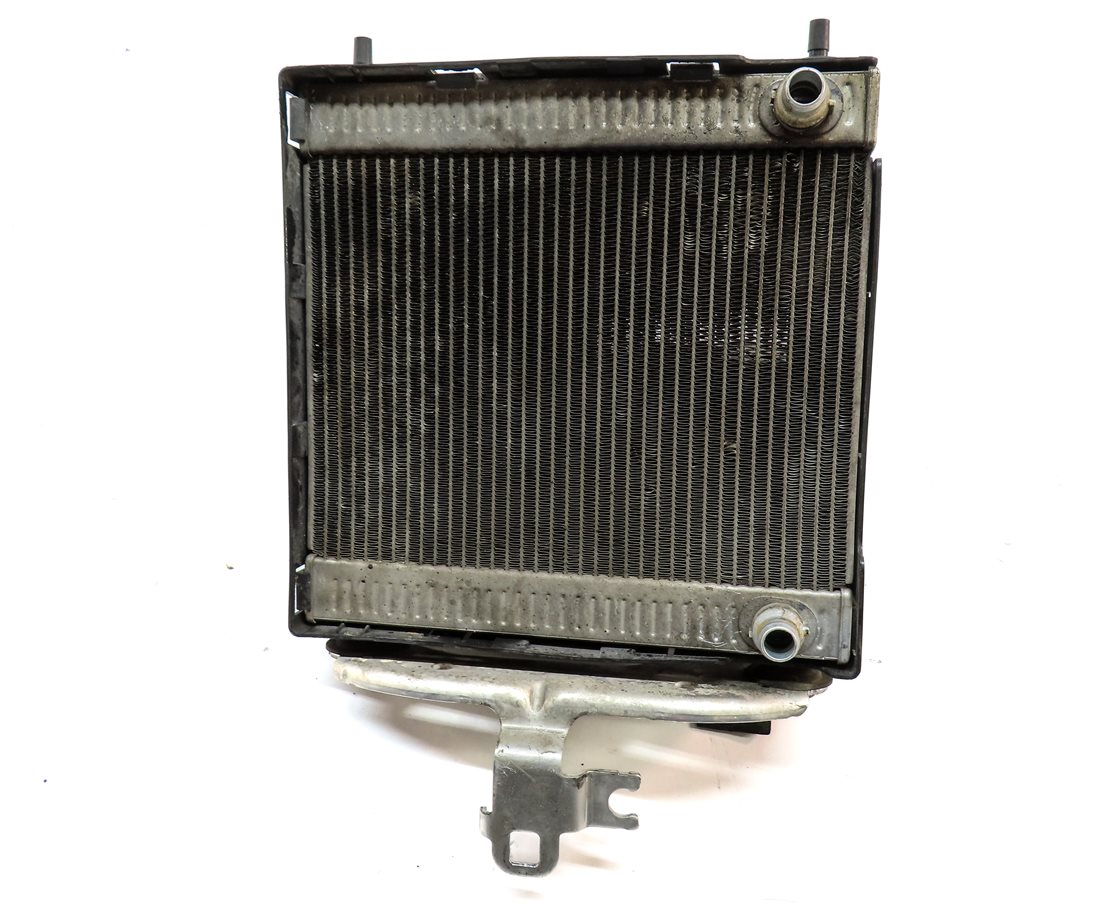 Thumbnail 4: 16-20 BMW 5 6GT 7 8 (G11 G14 G15 G30 G32) FRONT RIGHT AUXILIARY RADIATOR w/ DUCT