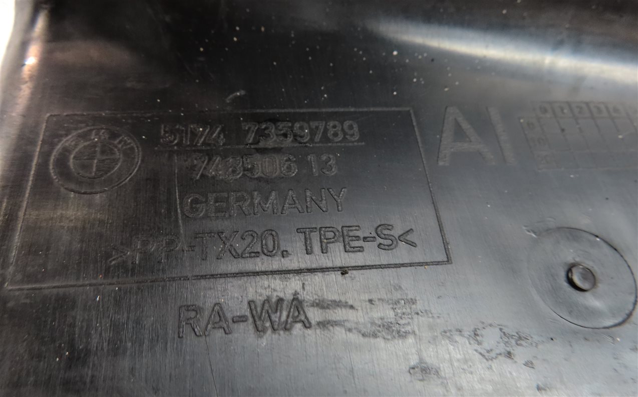 Thumbnail 12: 16-20 BMW 5 6GT 7 8 (G11 G14 G15 G30 G32) FRONT LEFT AUXILIARY RADIATOR w/ DUCT