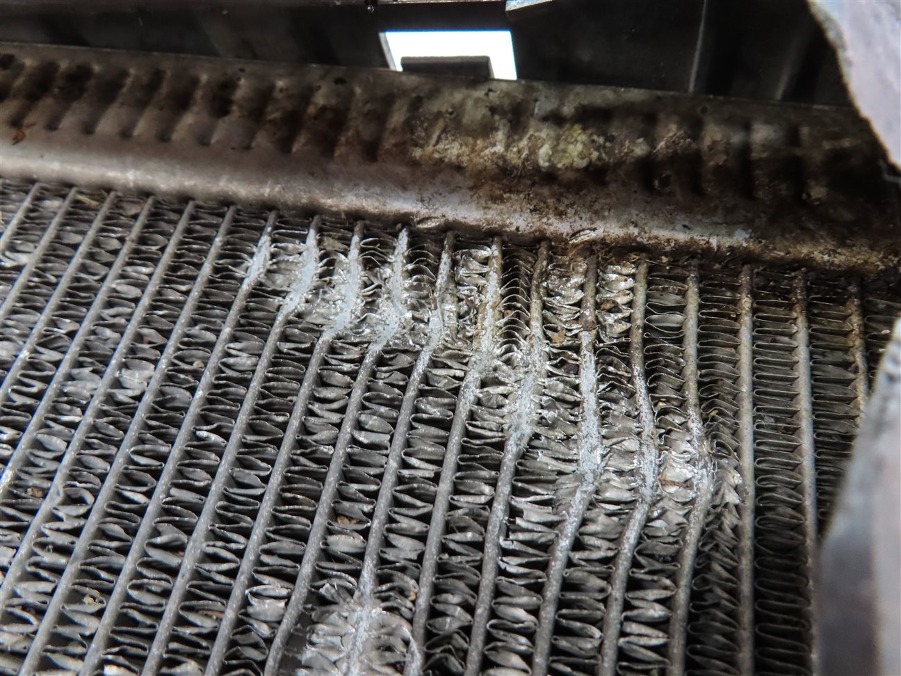 Thumbnail 14: 16-20 BMW 5 6GT 7 8 (G11 G14 G15 G30 G32) FRONT LEFT AUXILIARY RADIATOR w/ DUCT