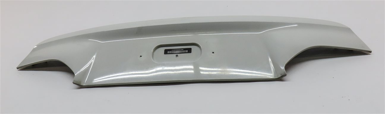 Thumbnail 4: 2016 BMW 750i (G11) LOWER TRUNK LID TRIM PANEL (White)