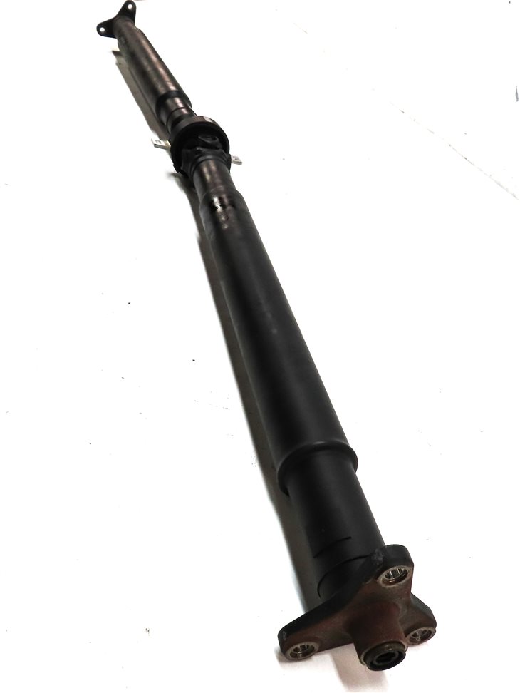 Thumbnail 4: 16-19 BMW 750i (G11) 4.4L RWD LWB LONG WHEEL BASE REAR DRIVESHAFT DRIVE SHAFT