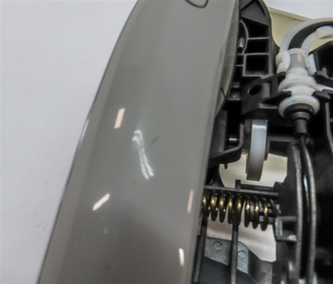 Thumbnail 6: 2016-2019 BMW 7 SERIES (G11) FRONT LEFT DRIVER EXTERIOR DOOR HANDLE (White)