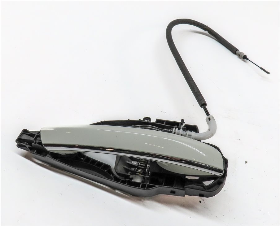 2016-2019 BMW 7 SERIES (G11) REAR RIGHT PASSENGER EXTERIOR DOOR HANDLE (White)