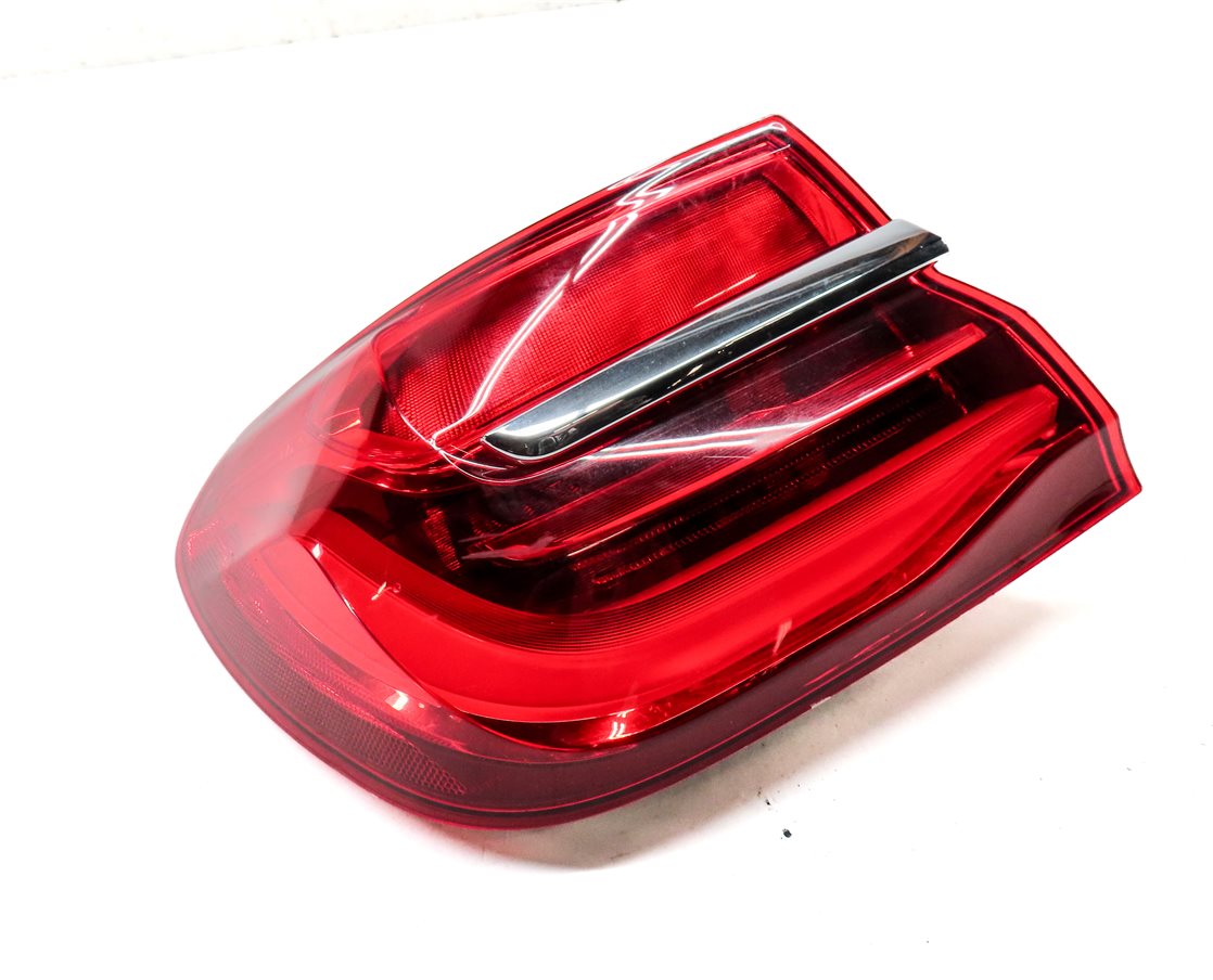 17-19 BMW 7 SERIES G11 LEFT OUTER QUARTER PANEL TAILLIGHT TAIL LIGHT LAMP (LED)