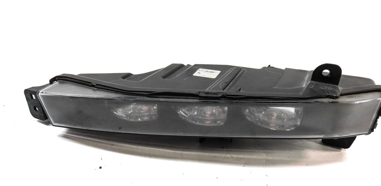 Thumbnail 2: 16-19 BMW 7 SERIES (G11) FRONT LEFT DRIVER LED FOGLIGHT FOG LIGHT DAYTIME DRL