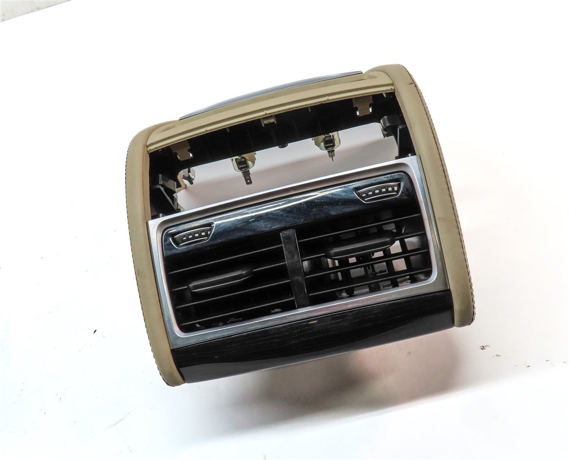 Thumbnail 3: 2016 BMW 750i (G11) REAR CENTER CONSOLE HVAC A/C HEATER AIR VENT w/ TRIM (BEIGE)