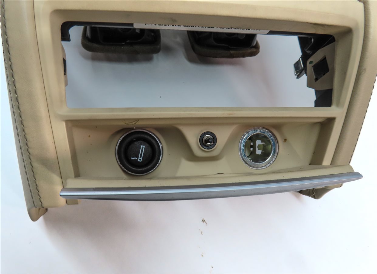Thumbnail 5: 2016 BMW 750i (G11) REAR CENTER CONSOLE HVAC A/C HEATER AIR VENT w/ TRIM (BEIGE)