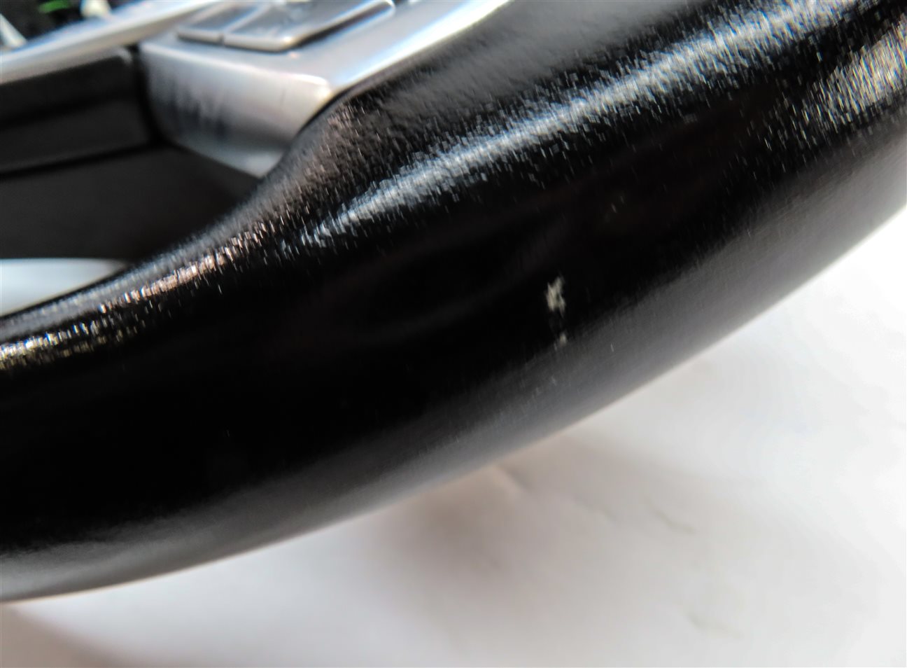 Thumbnail 6: 16-19 BMW 7 SERIES (G11) 3 SPOKE SPORT STEERING WHEEL (Black) w/ SWITCH BUTTONS