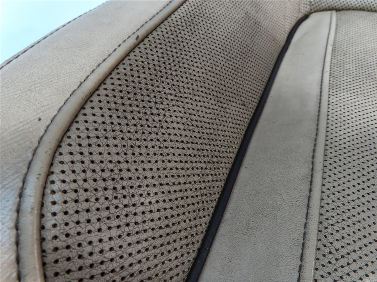 Thumbnail 7: 2016 BMW 750i (G11) FRONT RIGHT LOWER HEATED COOLED COMFORT SEAT CUSHION (BEIGE)