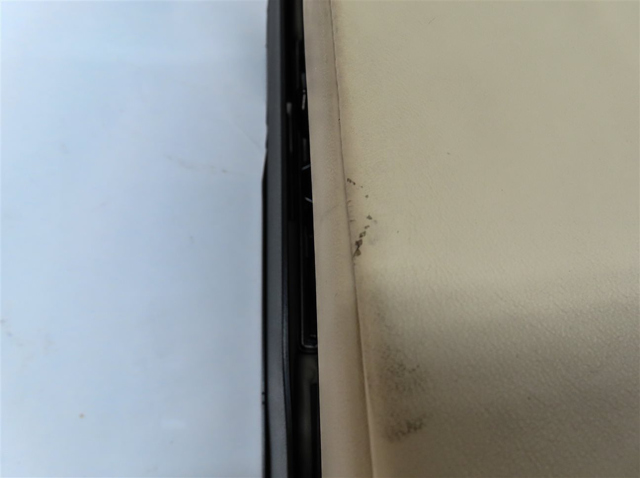 Thumbnail 8: 2016 BMW 750i (G11) REAR CENTER UPPER COMFORT SEAT CUSHION (BEIGE NAPPA LEATHER)