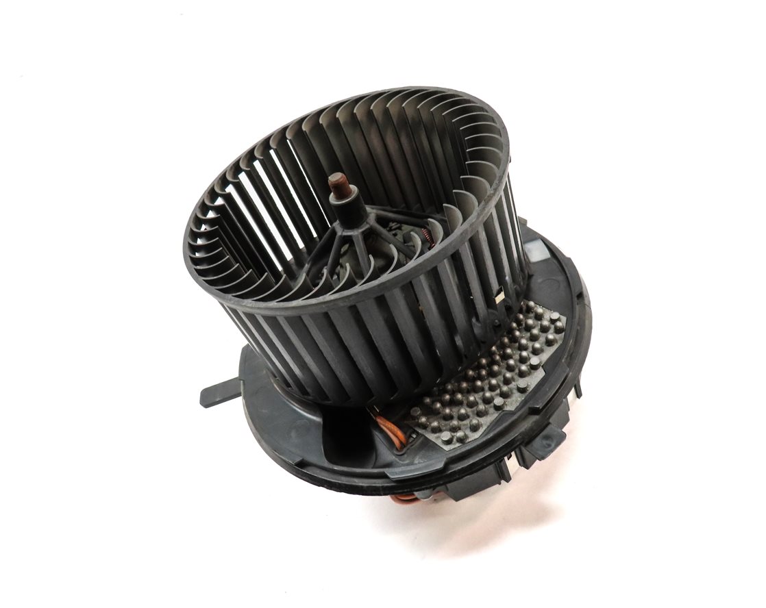 Thumbnail 3: 2015-2018 VW CC EOS TIGUAN / AUDI Q3 (8U) FRONT HEATER A/C BLOWER FAN MOTOR