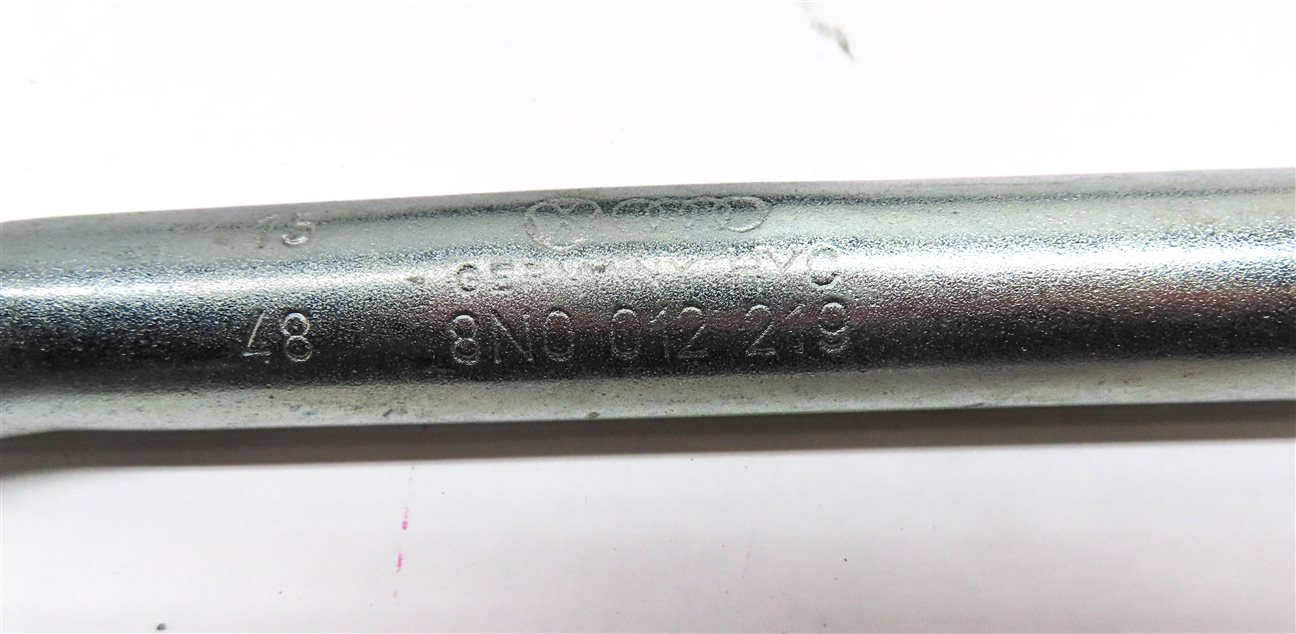 Thumbnail 8: 2015-2018 AUDI Q3 (8U) EMERGENCY SPARE TIRE JACK CAR LIFT JACK TOOL CRANK HANDLE