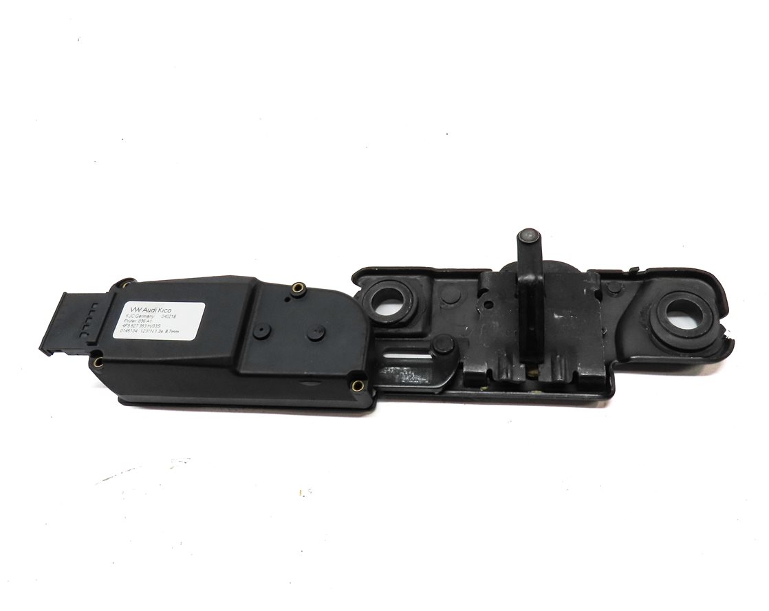 Thumbnail 2: 2016 AUDI Q3 (8U) REAR HATCH TAILGATE TRUNK LATCH STRIKER PLATE