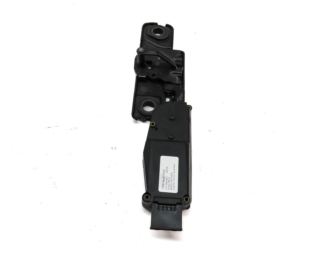 Thumbnail 4: 2016 AUDI Q3 (8U) REAR HATCH TAILGATE TRUNK LATCH STRIKER PLATE