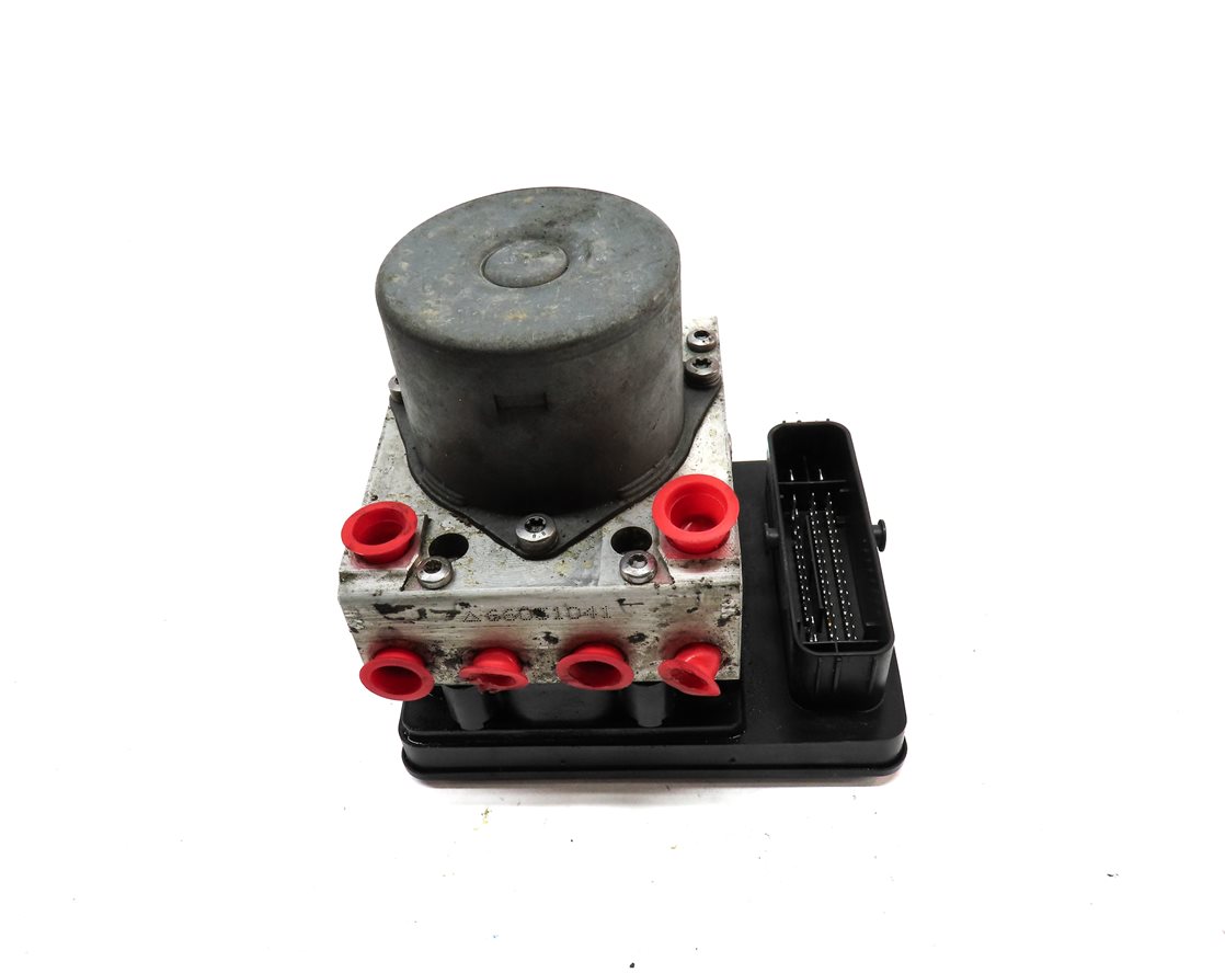 Thumbnail 2: 2015-2016 AUDI Q3 (8U) ABS ANTI LOCK BRAKE PUMP w/ MODULE