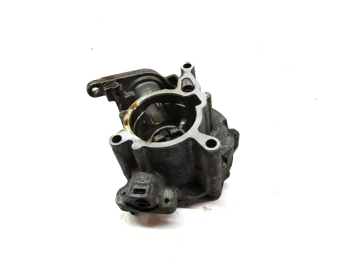 Thumbnail 2: 2015-2018 AUDI Q3 (8U) 2.0L CCTA TURBO ENGINE BRAKE VACUUM PUMP