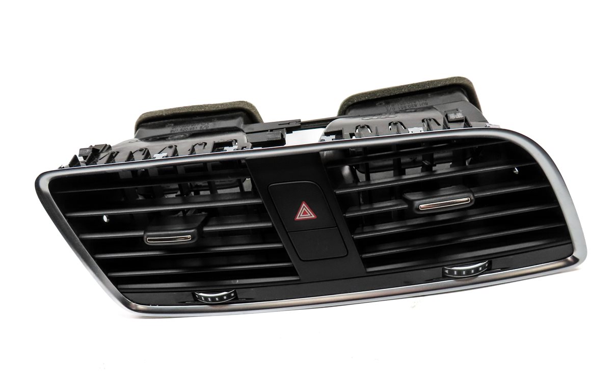 Thumbnail 2: 2016 AUDI Q3 (8U) FRONT CENTER DASH HVAC A/C HEATER AIR VENT (BLACK)