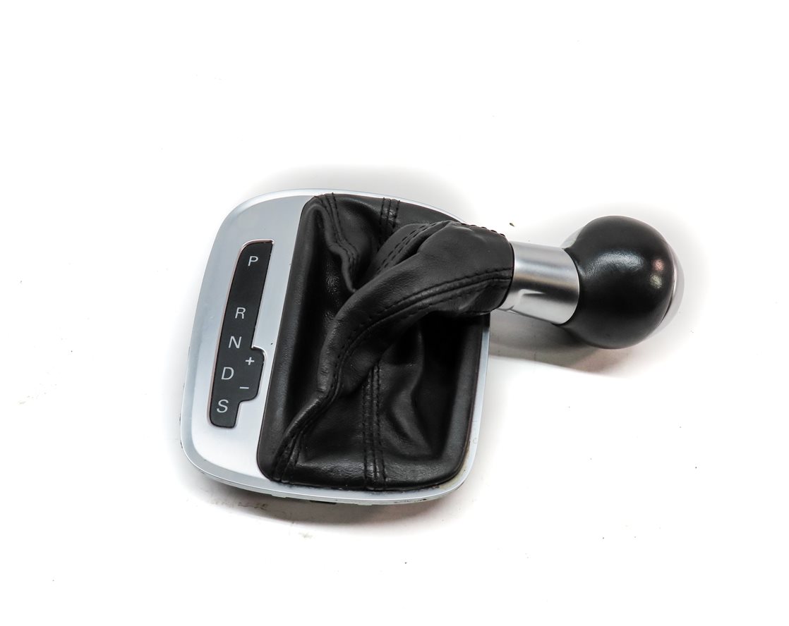 Thumbnail 2: 2016 AUDI Q3 (8U) 2.0L TURBO AUTO AUTOMATIC SHIFTER SHIFT KNOB w/ BOOT & TRIM