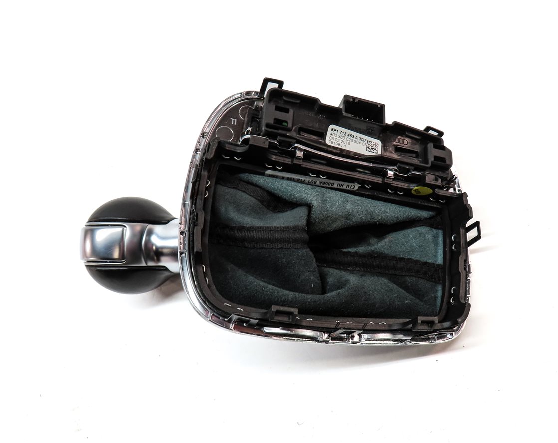 Thumbnail 6: 2016 AUDI Q3 (8U) 2.0L TURBO AUTO AUTOMATIC SHIFTER SHIFT KNOB w/ BOOT & TRIM