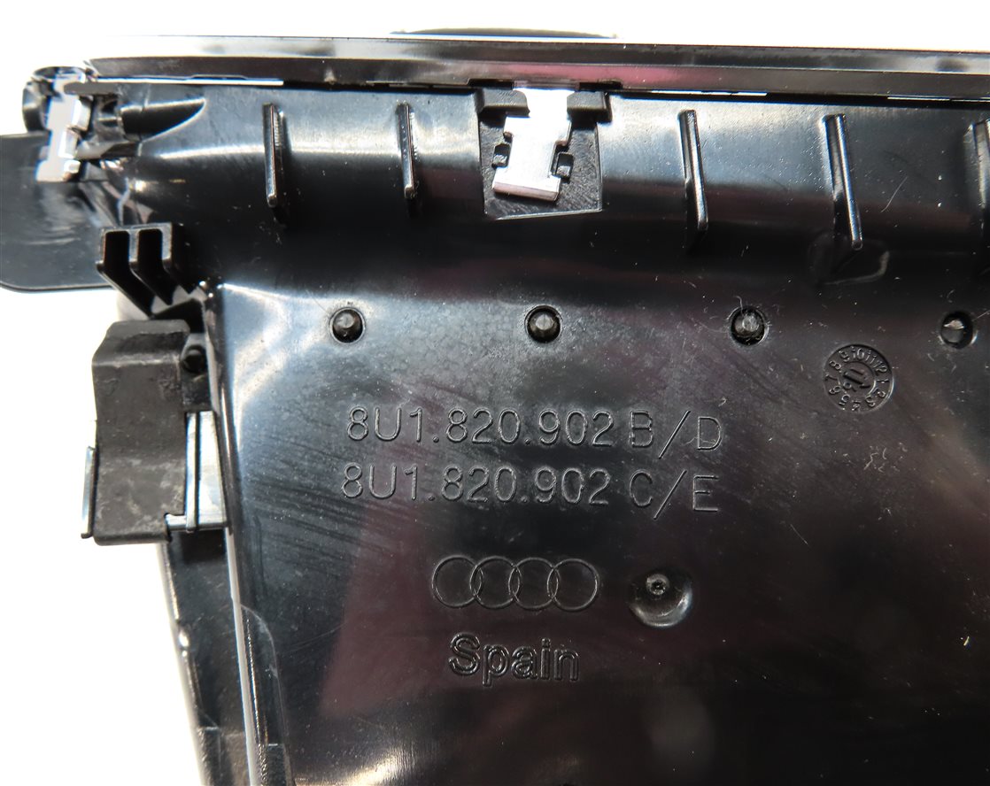 Thumbnail 7: 2016 AUDI Q3 (8U) FRONT RIGHT PASSENGER HVAC A/C HEATER AIR VENT (BLACK)