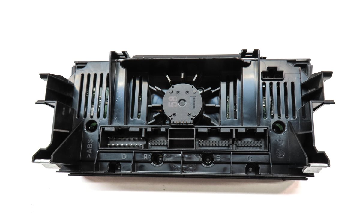 Thumbnail 7: 2015-2016 AUDI Q3 (8U) FRONT HEATER A/C TEMPERATURE CLIMATE CONTROL PANEL