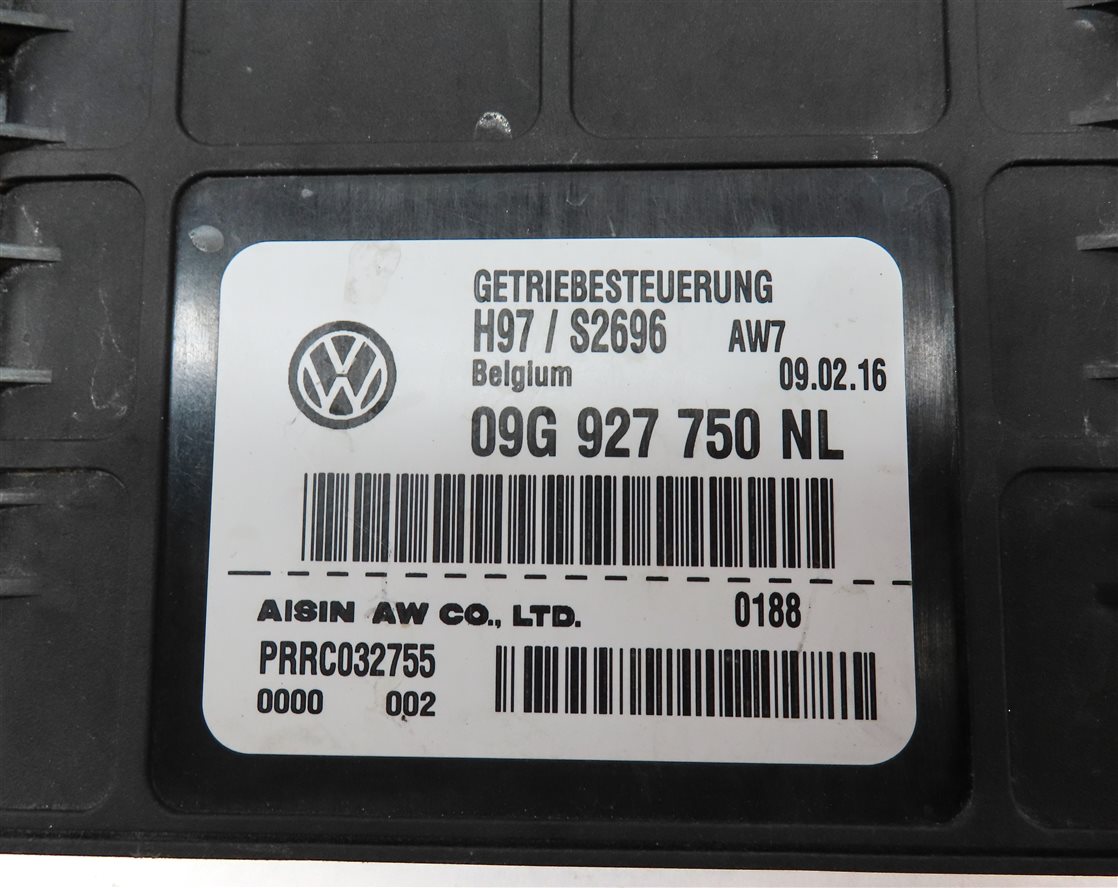 Thumbnail 4: 2015-2018 AUDI Q3 (8U) 2.0L AUTO AUTOMATIC TRANSMISSION CONTROL MODULE