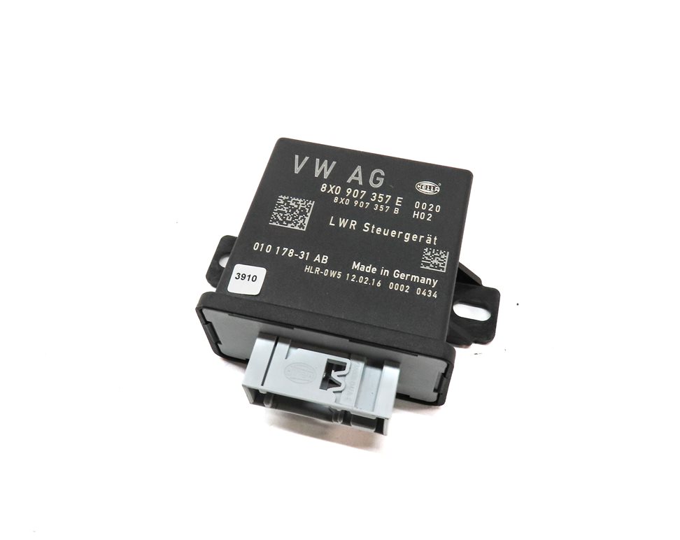 2016 AUDI Q3 (8U) HEADLIGHT HEAD LIGHT RANGE CONTROL MODULE