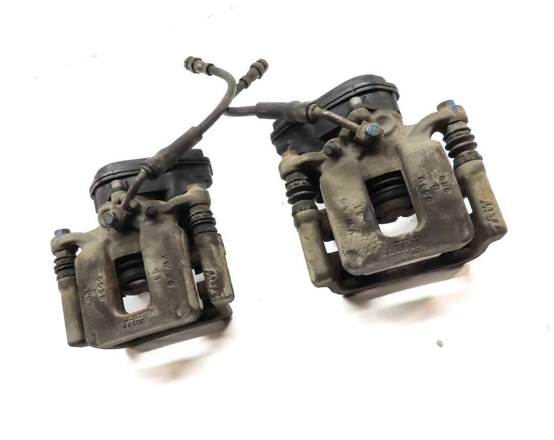 Thumbnail 3: 16-18 AUDI Q3 8U REAR LEFT & RIGHT BRAKE CALIPER SET 2 w/ PARKING BRAKE ACTUATOR