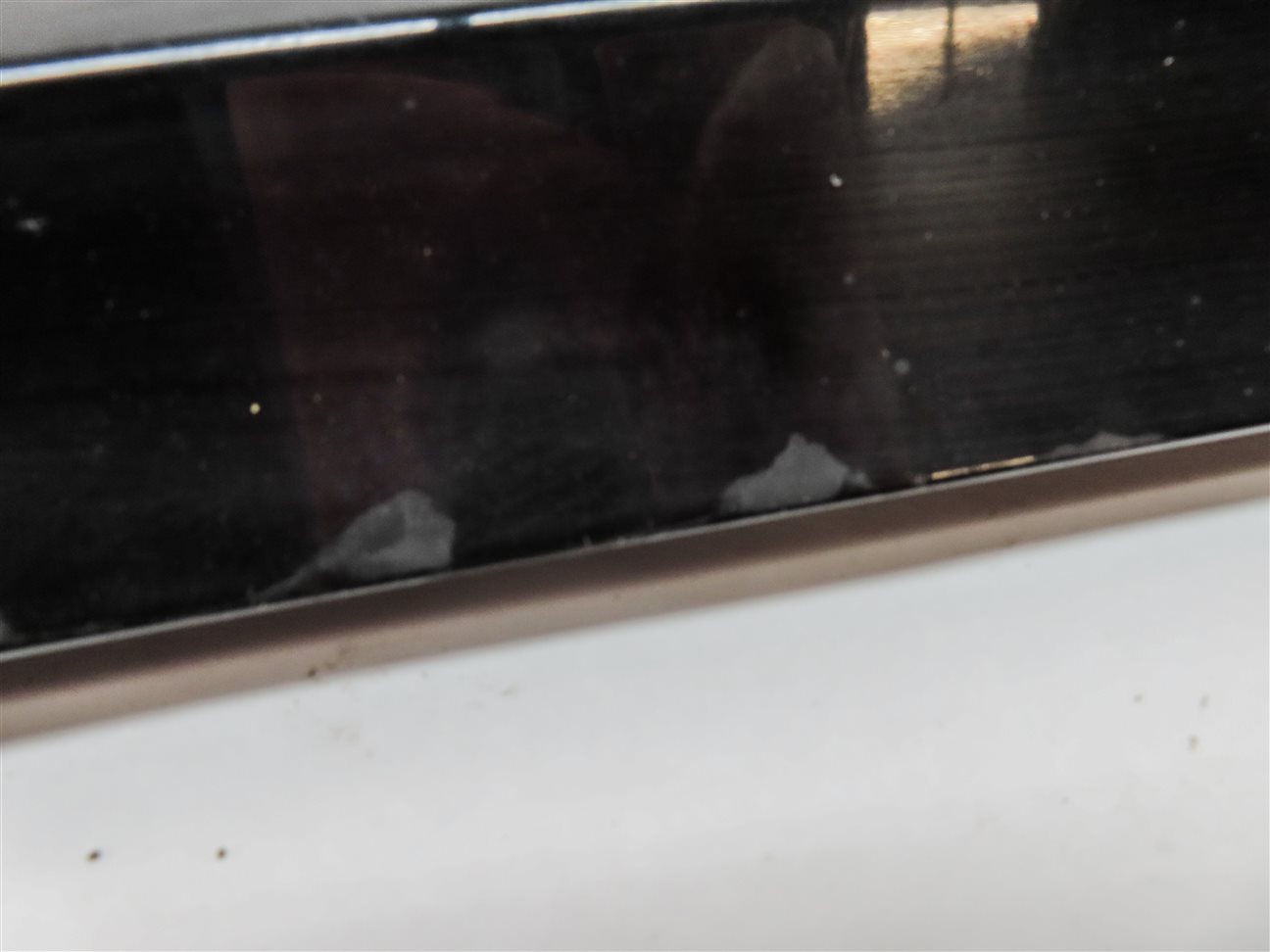 Thumbnail 6: 16-18 AUDI Q3 8U FRONT RIGHT PASSENGER LOWER DOOR TRIM MOULDING (Black)