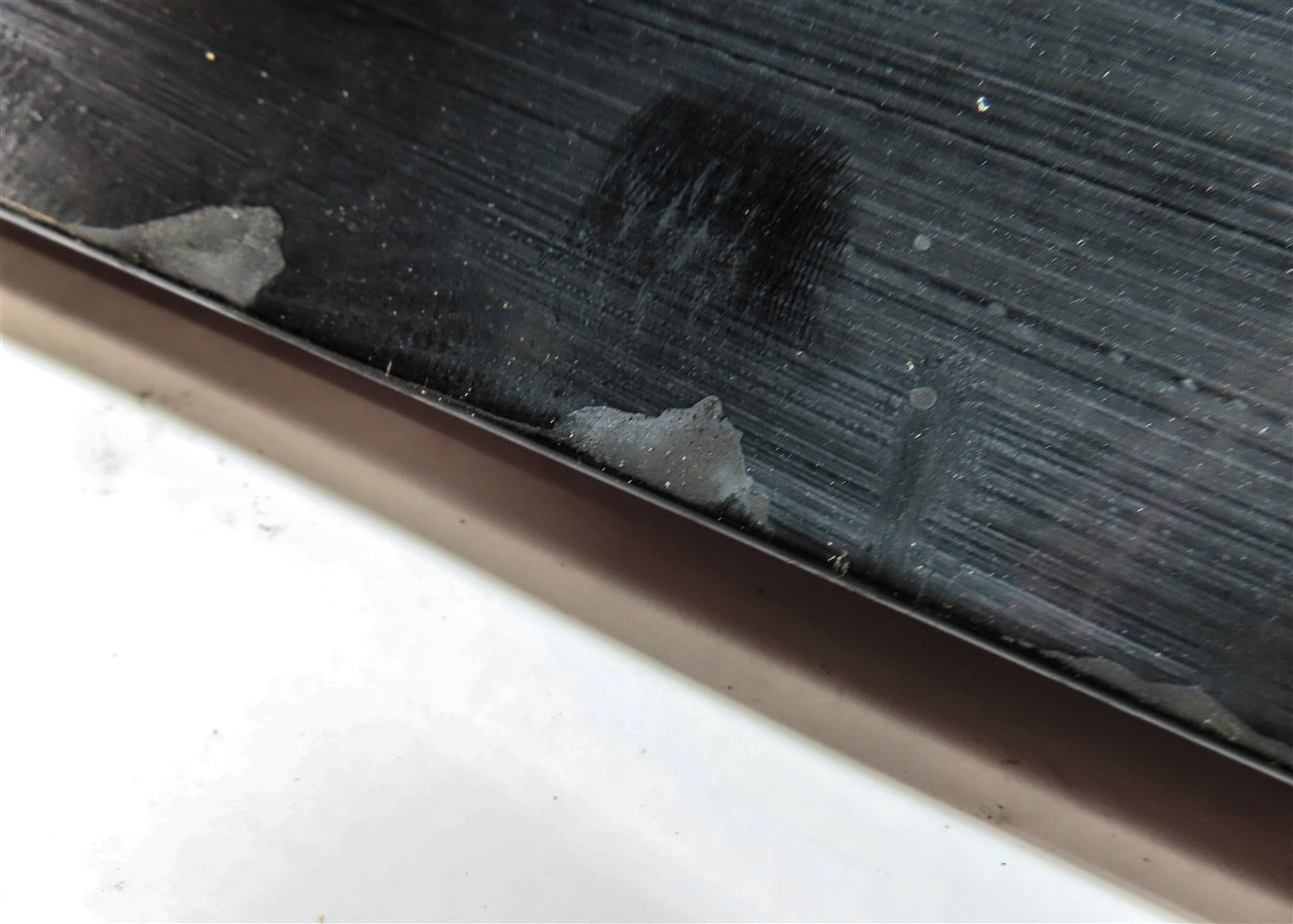 Thumbnail 7: 16-18 AUDI Q3 8U FRONT RIGHT PASSENGER LOWER DOOR TRIM MOULDING (Black)