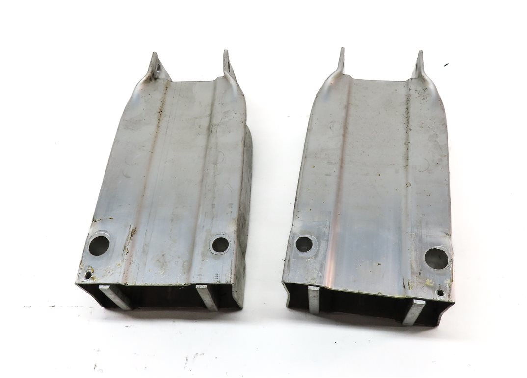 Thumbnail 4: 12-15 MERCEDES C CLASS (W204) FRONT BUMPER LEFT & RIGHT REINFORCEMENT BAR MOUNT