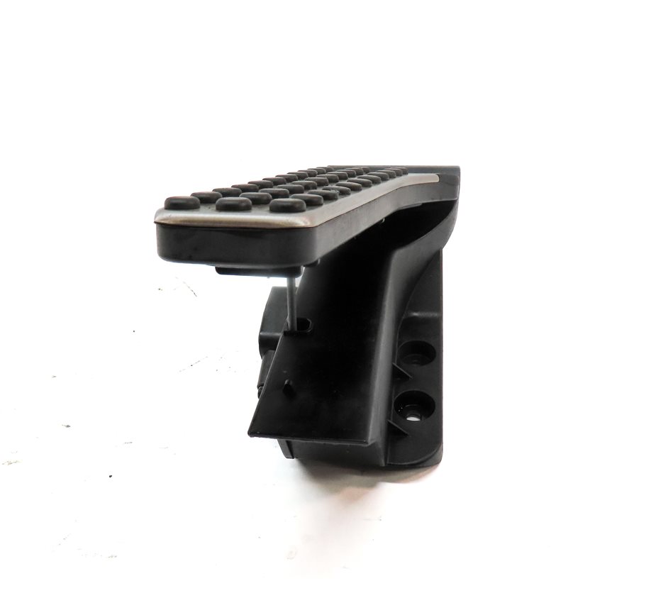 Thumbnail 5: 2013 MERCEDES C250 (W204) FRONT DRIVER GAS ACCELERATOR THROTTLE PEDAL