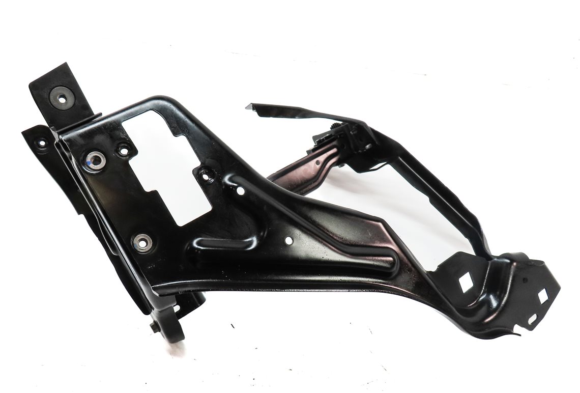 Thumbnail 5: 2013 MERCEDES C250 (W204) FRONT RIGHT PASSENGER HEADLIGHT LAMP MOUNT BRACKET