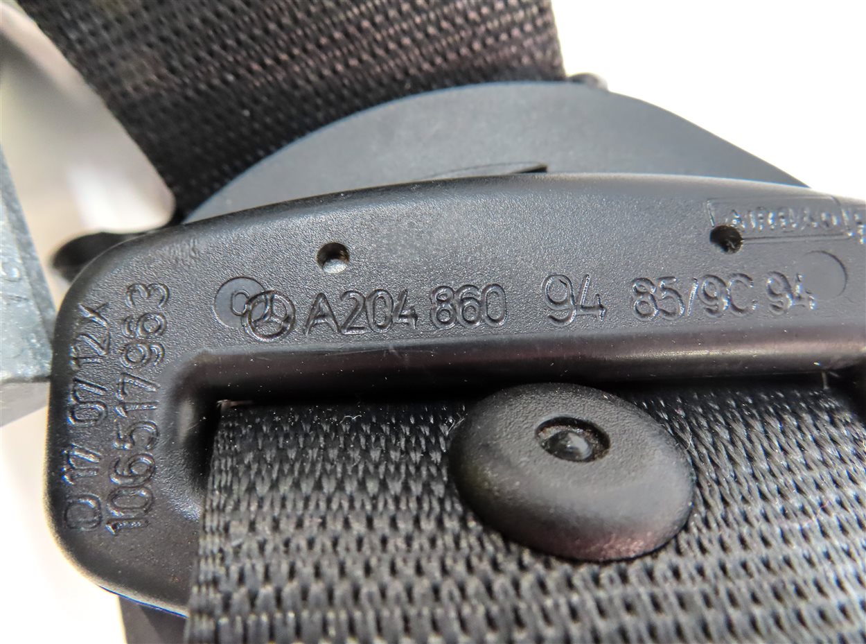 Thumbnail 5: 12-14 MERCEDES C250 C300 C350 (W204) RIGHT PASSENGER SEATBELT RETRACTOR (BLACK)
