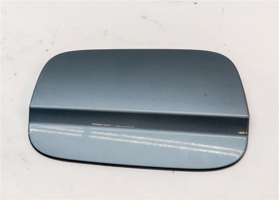 Thumbnail 4: 2008-2014 MERCEDES C250 C300 C350 C63 (W204) FUEL TANK DOOR TRIM COVER (SILVER)