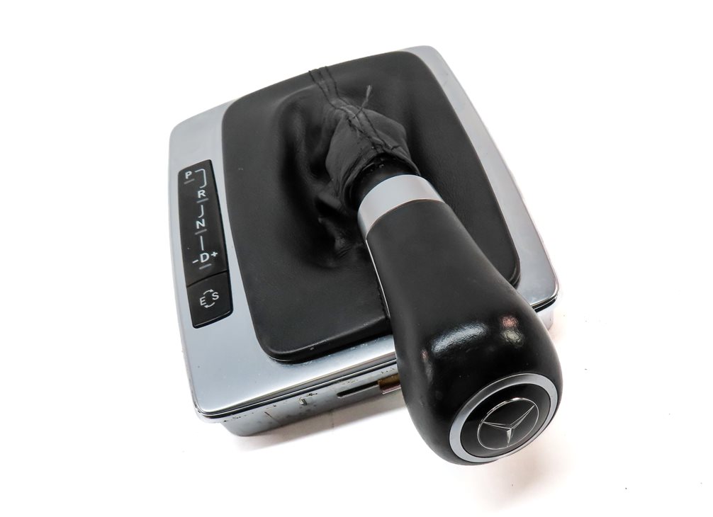 Thumbnail 3: 2013 MERCEDES C250 (W204) CENTER CONSOLE SHIFTER SHIFT KNOB w/BOOT & INDICATOR