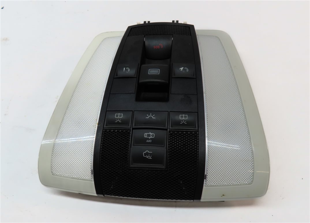 Thumbnail 4: 2013 MERCEDES C250 (W204) FRONT OVERHEAD DOME LIGHT LAMP w/SWITCHES (BLACK)