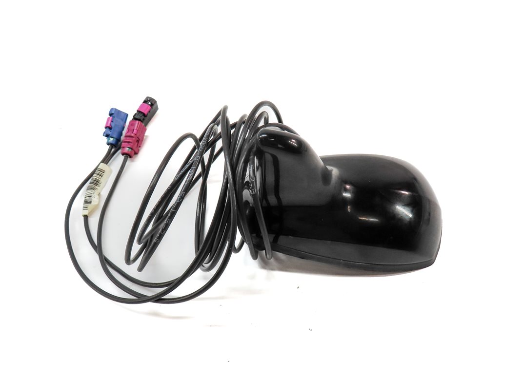 Thumbnail 4: 2013 MERCEDES C250 (W204) RADIO STEREO ROOF SHARK FIN ANTENNA (GLOSS BLACK)