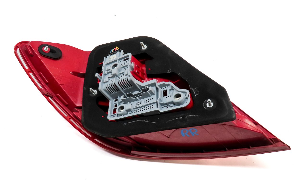 Thumbnail 5: 12-15 MERCEDES BENZ C250 C300 C350 (W204) RIGHT PASSENGER TAILLIGHT BRAKE LIGHT
