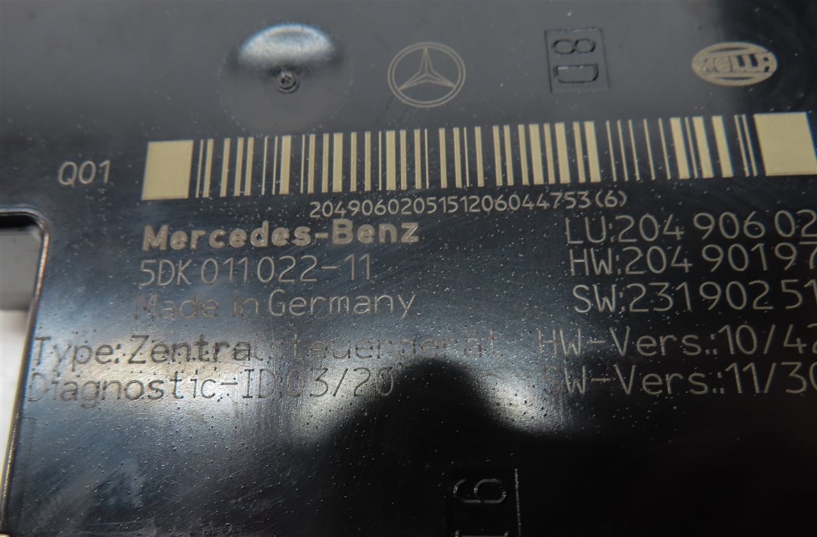 Thumbnail 6: 11-15 MERCEDES C250 C300 C350 (W204) REAR SIGNAL ACQUISITION CONTROL MODULE SAM